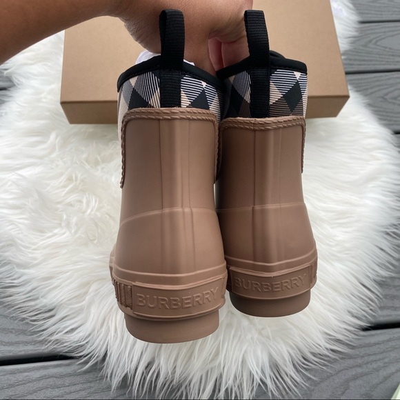 Burberry Ankle Boots - Picture 3 of 5